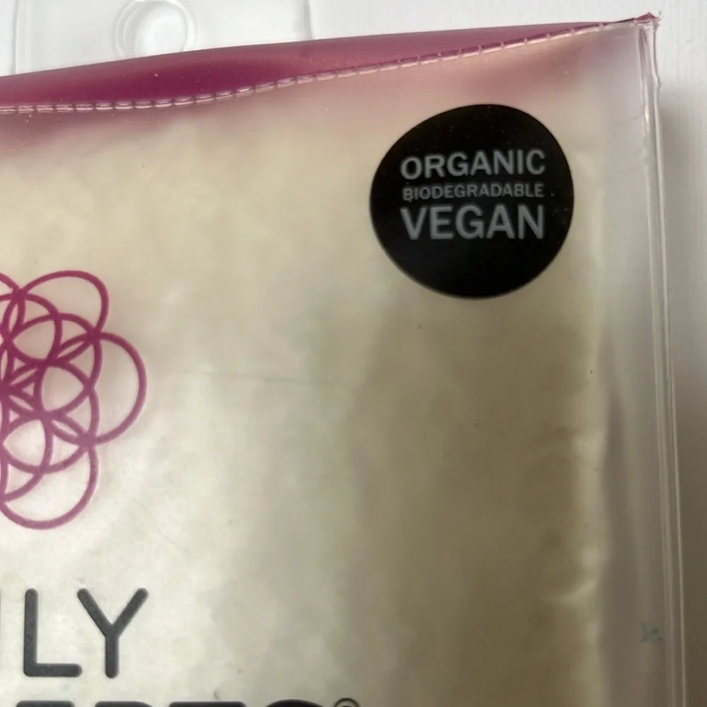 Daily Concepts. Organic biodegradable vegan daily back scrubber reusable package